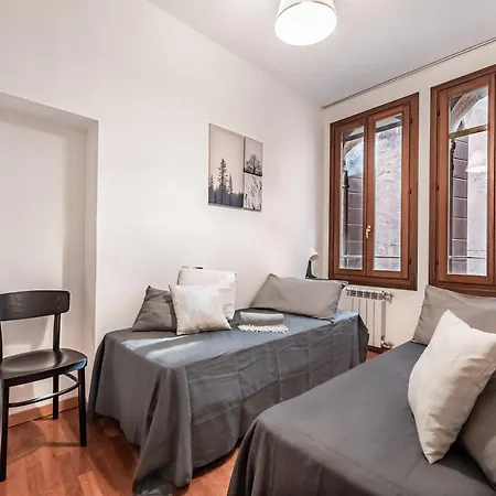 The In San Marco Rialto Apartment *